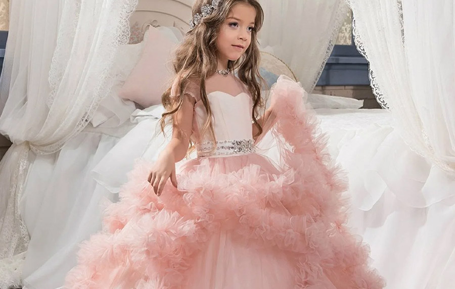 Check Out These Famous Flower Girl Dresses!